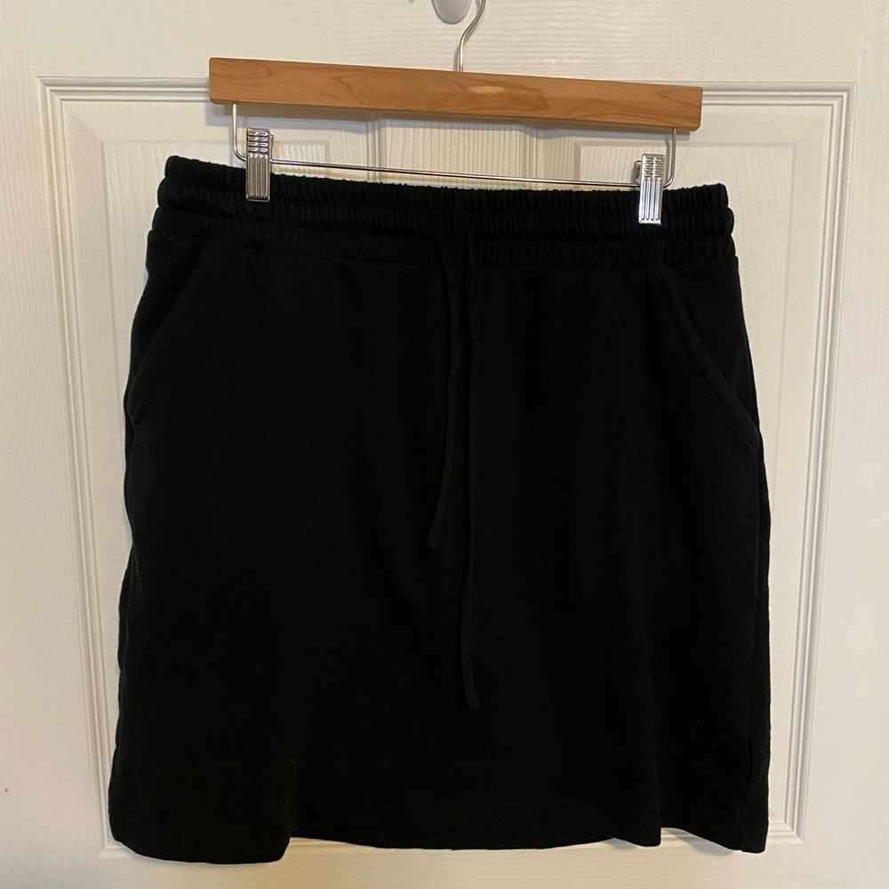 Torrid size 00x 10 M/L A-Line Mini Skirt - Fleece Black - Picture 6 of 9